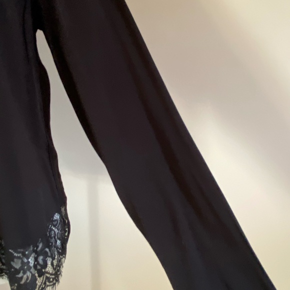 Guess Black Long Sleeve Lace Lightweight Casual Blouse Top- Sz-M - Picture 7 of 16